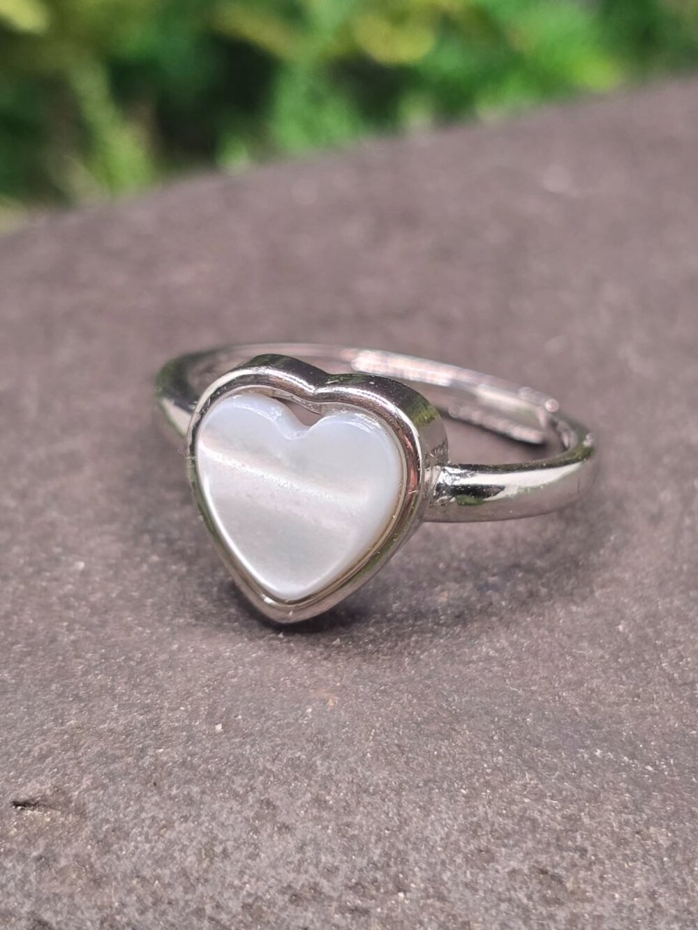 White Cat Eye Heart Adjustable Ring Size 6-10 Silver Tone Jewelry